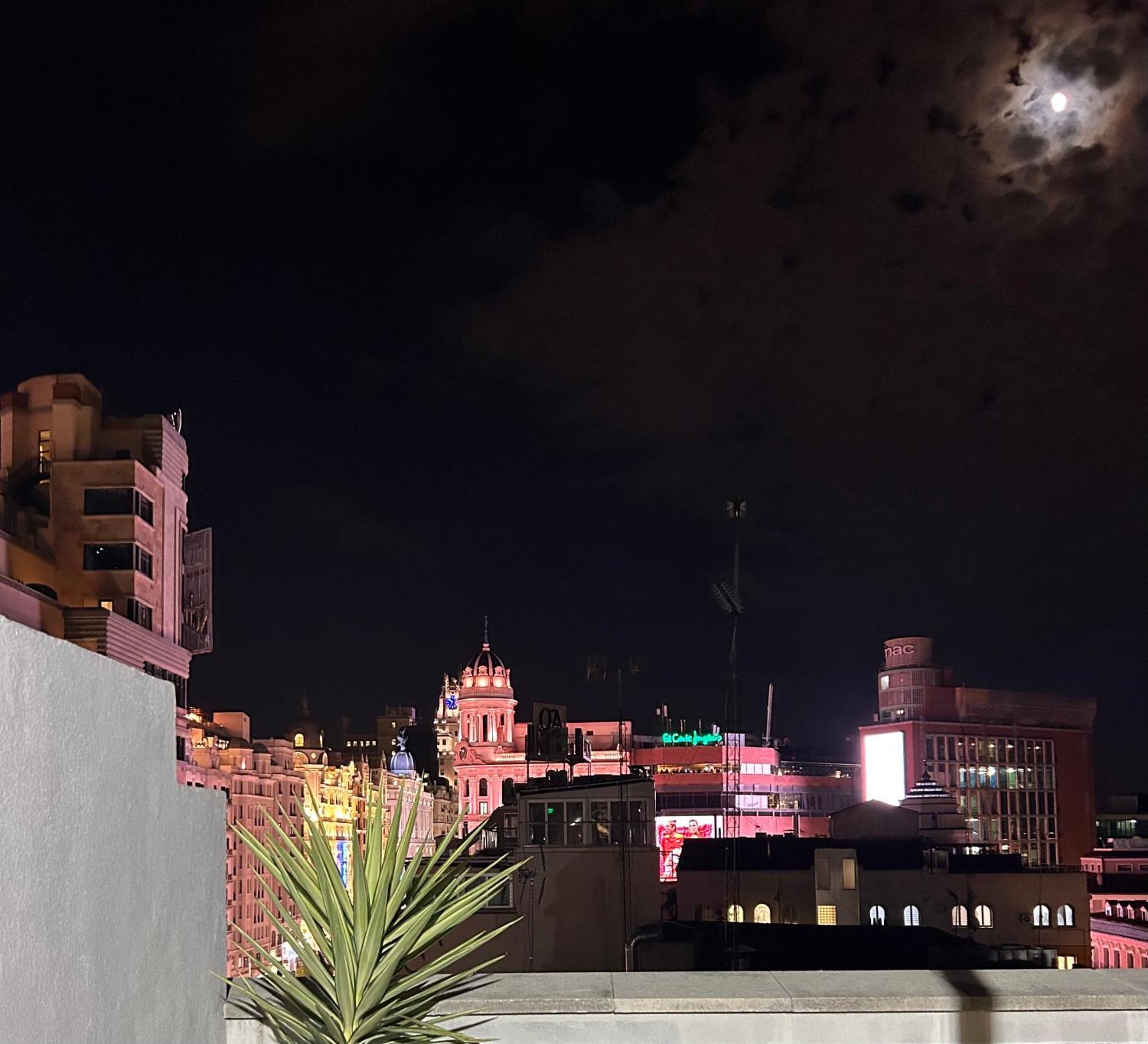 Апартаменты Penthouse Madrid View Экстерьер фото